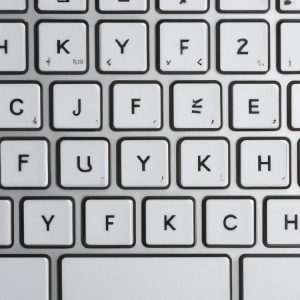 Do czego służą skróty ctrl c, ctrl v na komputerze?